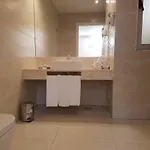 & By 3* Лісабон