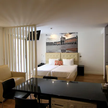 & By Hotel apartamentowy Lizbona