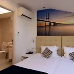 Aparthotel & By Lisbon