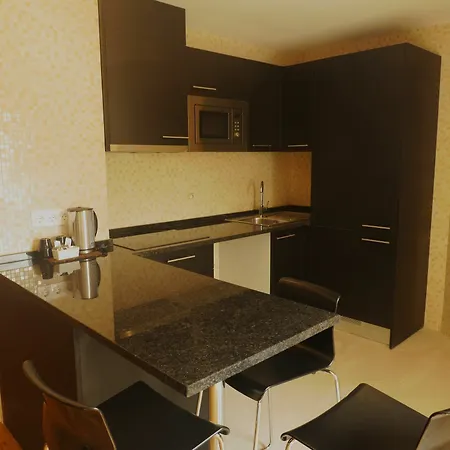 Aparthotel & By